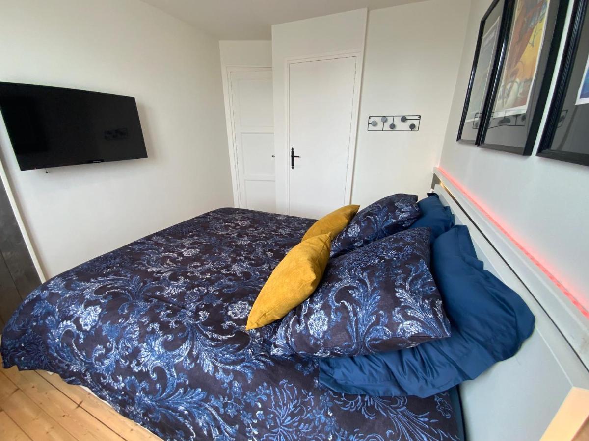 Maison bord de mer   Le Bateau IvRe  Saint-Malo Extérieur photo
