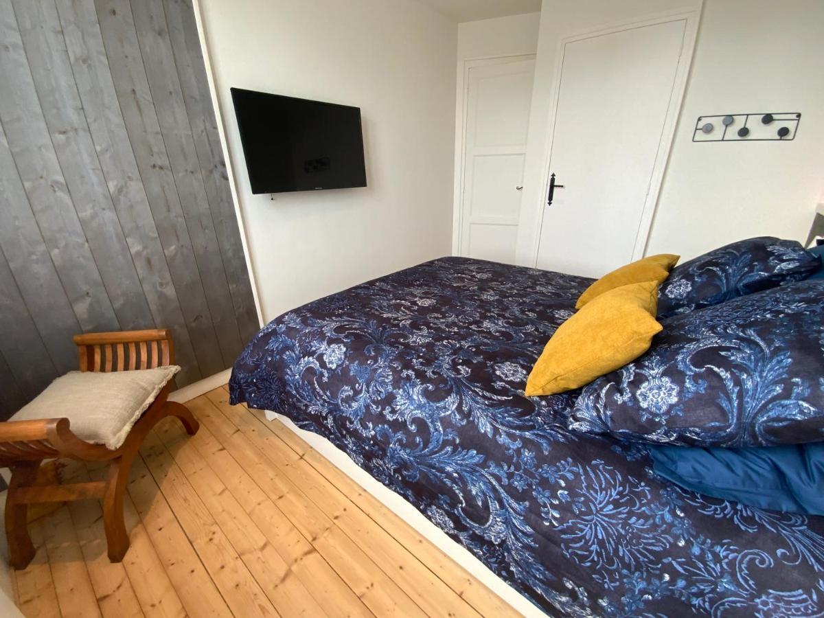 Maison bord de mer   Le Bateau IvRe  Saint-Malo Extérieur photo