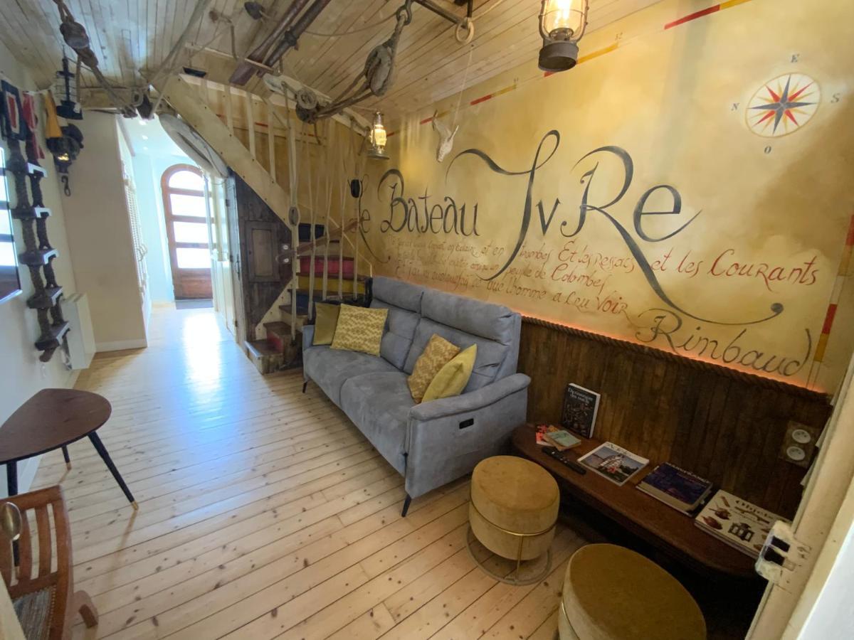 Maison bord de mer   Le Bateau IvRe  Saint-Malo Extérieur photo