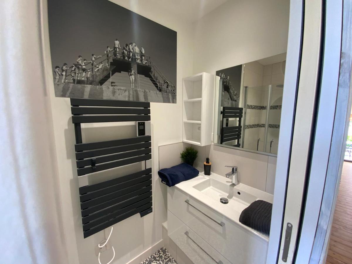Maison bord de mer   Le Bateau IvRe  Saint-Malo Extérieur photo